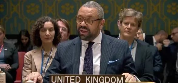 velika-britaniya-v-oon-800-rosiyskikh-soldativ-schodnya-ginut-cherez-ego-putina