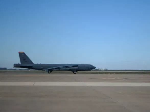 ssha-perekinuli-do-yevropi-strategichni-bombarduvalniki-pislya-vidmovi-rf-z-dogovoru-pro-yaderne-rozzbroyennya