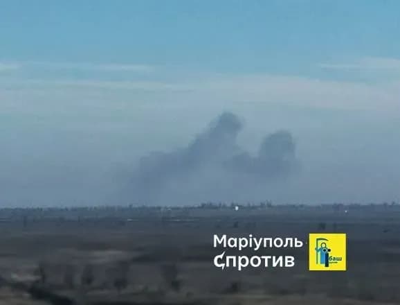 u-mariupoli-prolunali-tri-guchnikh-vibukhi-i-pidnyavsya-gustiy-chorniy-dim-radnik-mera