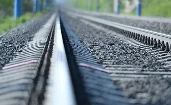 u-polschi-vikrili-shpigunsku-merezhu-rf-yaka-gotuvala-diversiyi-na-zaliznitsi-zmi