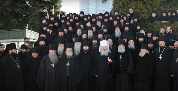 u-rnbo-poyasnili-dlya-chogo-svyaschenniki-upts-mp-zapisali-zvernennya-do-zelenskogo