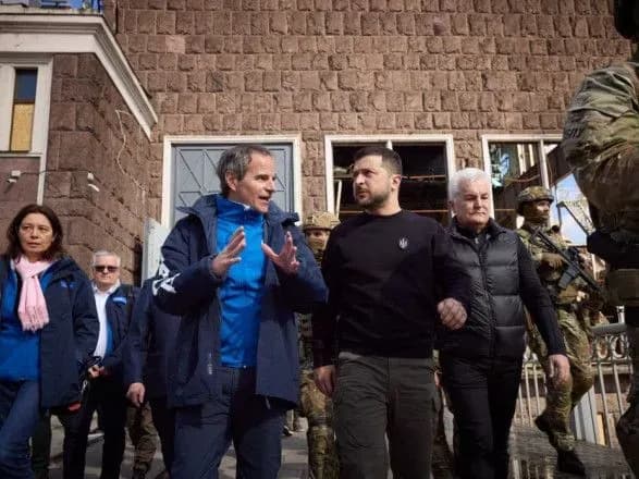 zelenskiy-grossi-bez-vivedennya-rosiyskikh-viysk-iz-zaes-initsiativi-z-vidnovlennya-yadernoyi-bezpeki-prirecheni-na-nevdachu