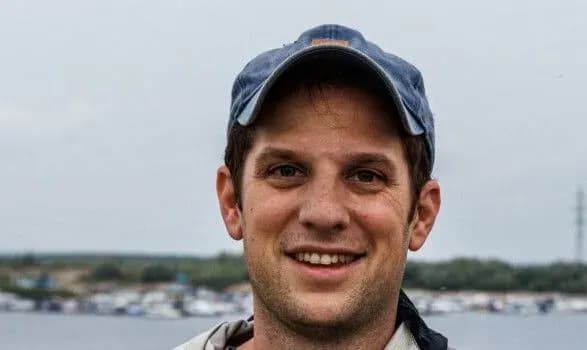 rf-porushuye-mizhnarodne-pravo-ne-nadayuchi-konsulstvu-ssha-dostupu-do-zatrimanogo-reportera-wsj