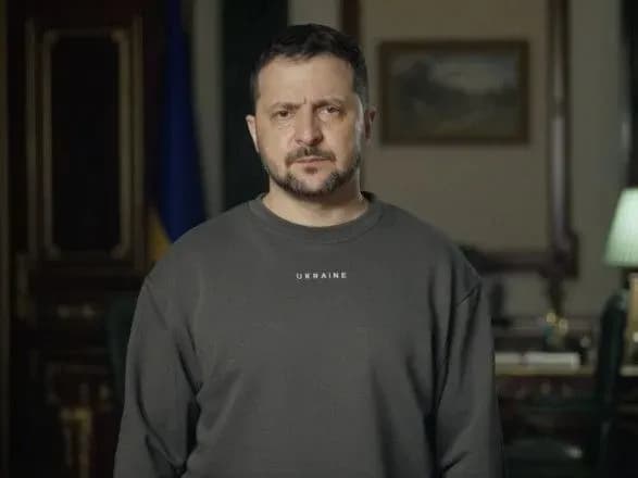 zelenskiy-vdalosya-povernuti-dodomu-sche-100-zakhisnikiv-i-zakhisnits