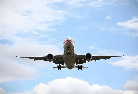 ukrayina-vidkriye-povitryaniy-prostir-vidrazu-pislya-zavershennya-voyennikh-diy-ukraerorukh