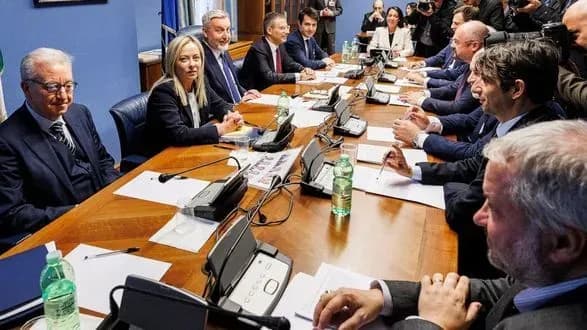 italiya-rozsliduye-vtechu-sina-rosiyskogo-oligarkha-ussa-z-pid-domashnogo-areshtu