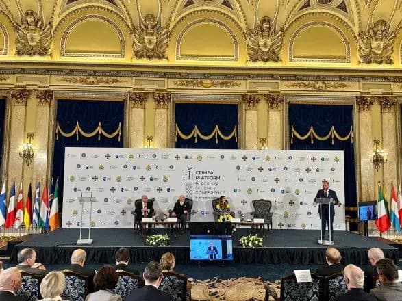 reznikov-na-poryadku-dennomu-maye-postati-pitannya-transformatsiyi-rosiyi