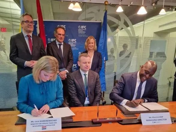 na-utrimannya-ferm-ta-zakupivlyu-generatoriv-niderlandi-nadadut-100-mln-yevro-dlya-ukrayini