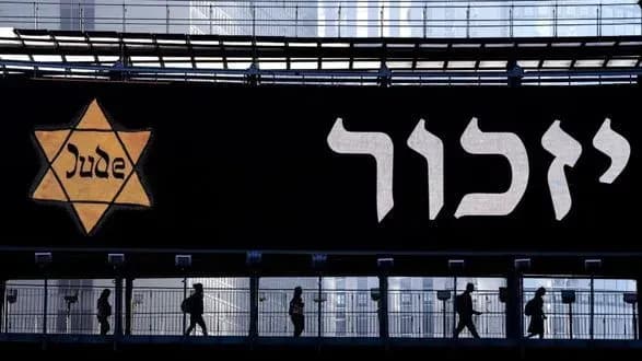 izrayil-zavmer-na-dvi-khvilini-ta-vshanuvav-pamyat-6-milyoniv-yevreyiv-vbitikh-u-golokosti