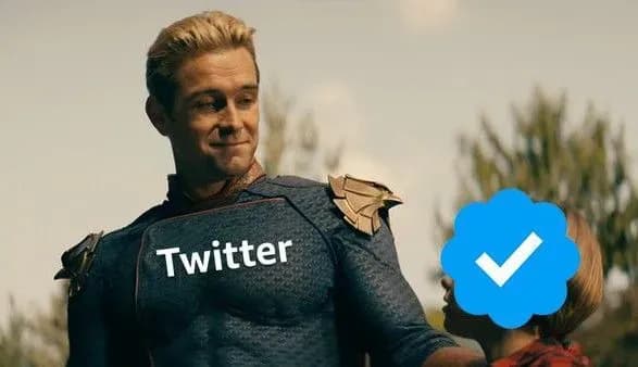 amazon-potroliv-maska-memom-z-khlopakiv-pislya-vidalennya-sinoyi-galochki-u-twitter