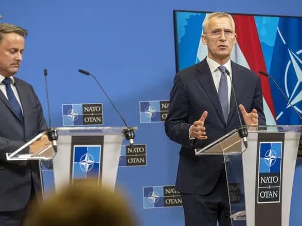 ponad-1550-bronemashin-230-tankiv-i-velika-kilkist-boyepripasiv-stoltenberg-perechisliv-postavlene-ukrayini