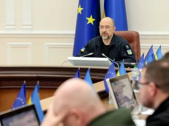 ukrayina-ta-polscha-zapustili-v-robotu-liniyu-elektroperedachi-pislya-modernizatsiyi-shmigal