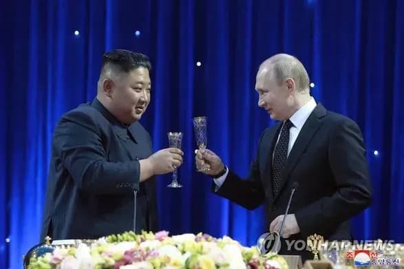 u-listi-do-putina-kim-chen-in-privitav-rosiyu-z-dnem-peremogi