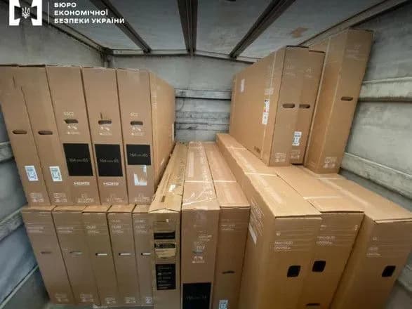 bezmitne-vvezennya-tekhniki-na-40-mln-grn-beb-proveli-obshuki-na-lvivskiy-mitnitsi