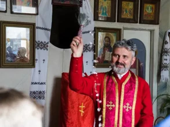 mitropolit-krimskiy-ta-simferopolskiy-nazvav-zakhoplennya-rosiyeyu-khramu-ptsu-u-krimu-aktom-etnotsidu