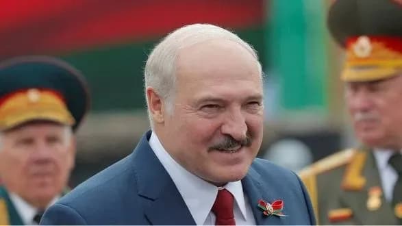 na-tli-chutok-pro-stan-zdorovya-lukashenko-ne-vistupiv-na-velikomu-derzhavnomu-svyati-v-minsku