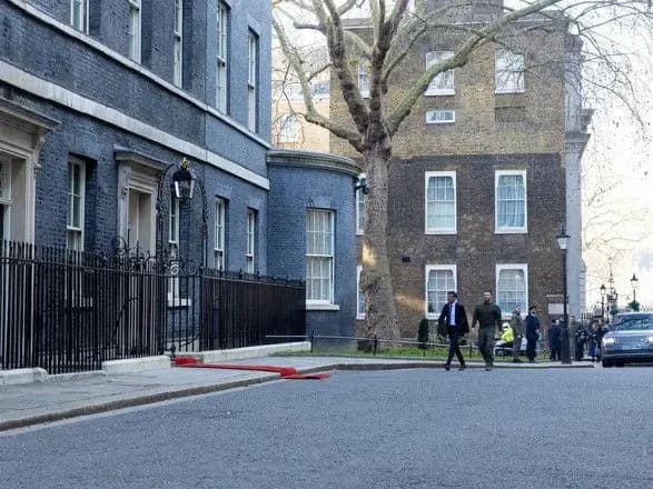 ofitsiyno-v-ofisi-sunaka-pered-zustrichchyu-z-zelenskim-pidtverdili-nadannya-udarnikh-droniv-velikoyi-dalnosti