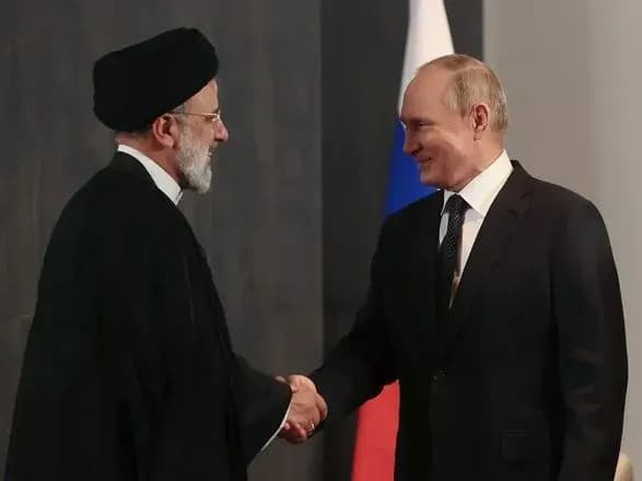 rosiya-ta-iran-pidpisali-ugodu-pro-zaliznichniy-koridor-yakiy-maye-sklasti-konkurentsiyu-suetskomu-kanalu