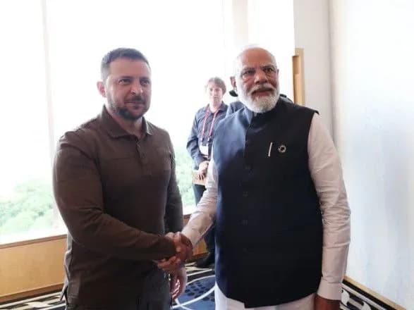 modi-opublikuvav-foto-iz-pershoyi-z-chasu-vtorgnennya-rf-zustrichi-iz-zelenskim-zayaviv-pro-pidtrimku-dialogu-ta-diplomatiyi