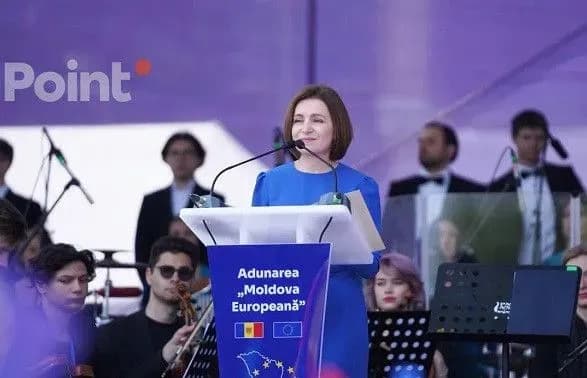 slava-ukrayini-u-kishinevi-prokhodit-miting-yevropeyska-moldova