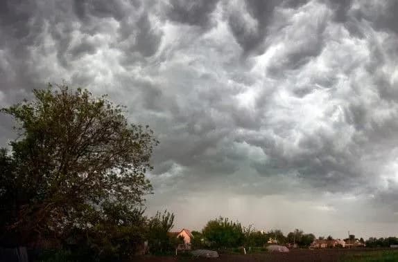 grozovi-doschi-i-do-23-tepla-prognoz-pogodi-na-sogodni