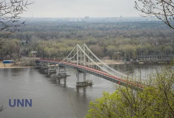 ataka-na-stolitsyu-na-odnomu-z-pidpriyemstv-kiyeva-stalasya-pozhezha-vnaslidok-vluchannya-ulamkiv