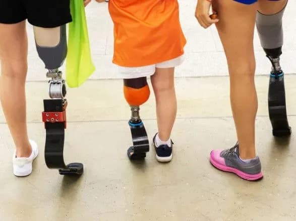 cherez-viynu-v-ukrayini-ponad-30-ditey-perezhili-amputatsiyu-kintsivok-moz