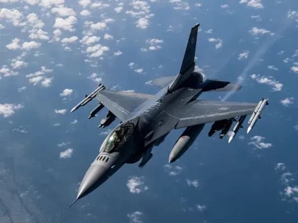 pidgotovka-ukrayinskikh-pilotiv-pershi-grupi-vzhe-vidpravleni-do-velikoyi-britaniyi