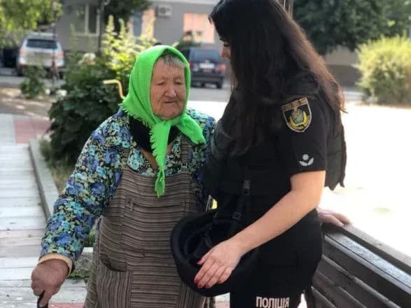 pidriv-kakhovskoyi-ges-politsiya-ta-ryatuvalniki-dopomagayut-yaknayshvidshe-evakuyuvatisya-z-khersonschini