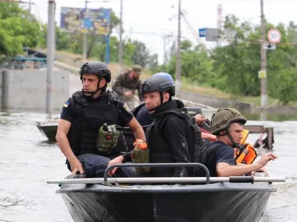 u-khersoni-pislya-pidrivu-kakhovskoyi-ges-voda-za-nich-vidiyshla-na-57-santimetriv