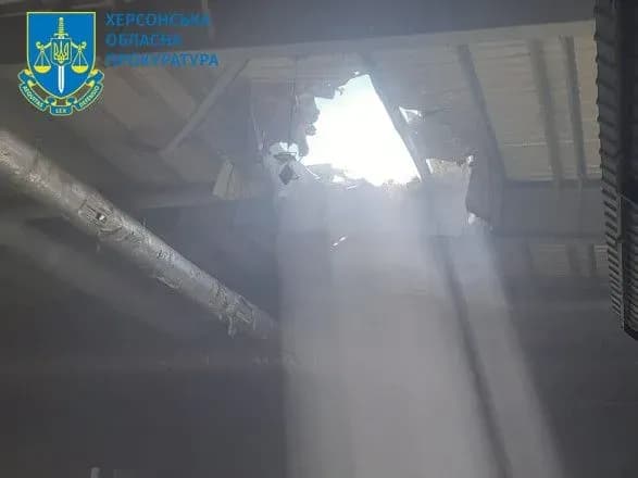 vorozha-ataka-na-kherson-kilkist-postrazhdalikh-zrosla-do-12-sered-nikh-dvoye-ditey