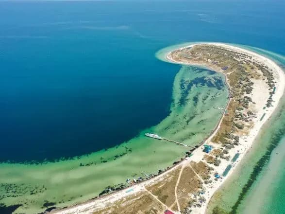 ekotsid-na-ostrovi-dzharilgach-okupanti-oblashtuvali-tam-poligon-ta-provodyat-pidgotovku-mobilizovanikh-genshtab