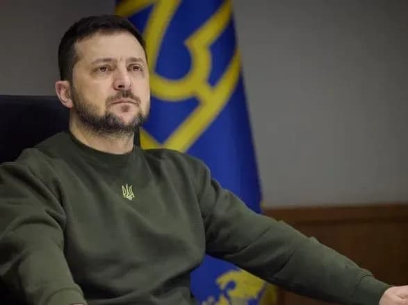 zelenskiy-zibrav-stavku-u-fokusi-uvagi-front-ta-brigadi-nastupu