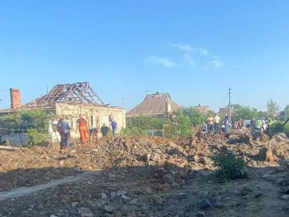 dnipropetrovschina-vorog-ponivechiv-zhitloviy-sektor-krivorizkogo-rayonu