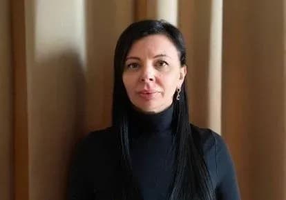 chornu-vdovu-ksenofontovu-zapidozrili-u-litsemirstvi-y-poradili-piti-do-prokurora