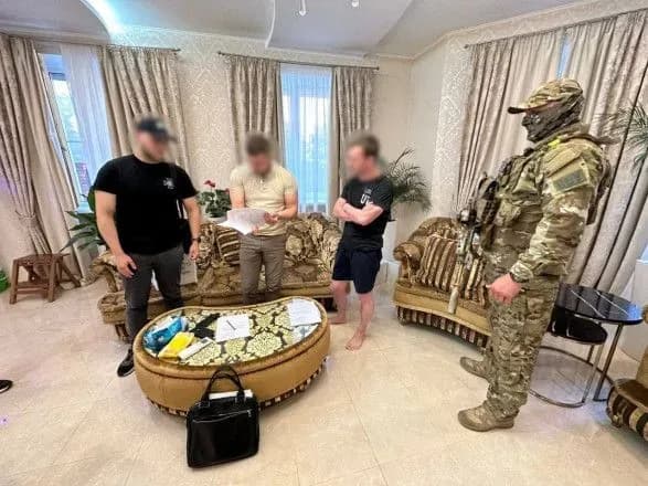 zavdali-zbitkiv-na-piv-milyarda-griven-spravu-proti-kerivnitstva-filiyi-administratsiyi-morportiv-peredali-do-sudu