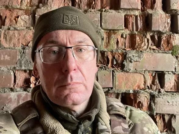 eksgenprokuror-yuriy-lutsenko-yde-z-armiyi-likari-znyali-yogo-z-viyskovogo-obliku
