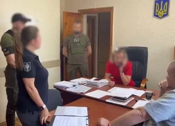 nazivala-zakhopleni-teritoriyi-ukrayini-osvobozhdennymi-povidomleno-pro-pidozru-suddi-na-cherkaschini