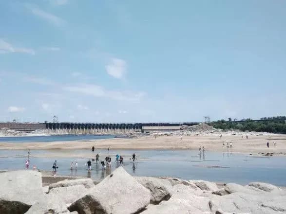 pidriv-kakhovskoyi-ges-u-politsiyi-kazhut-scho-ne-vidkrivali-provadzhen-cherez-rozkradannya-arkheologichnoyi-spadschini