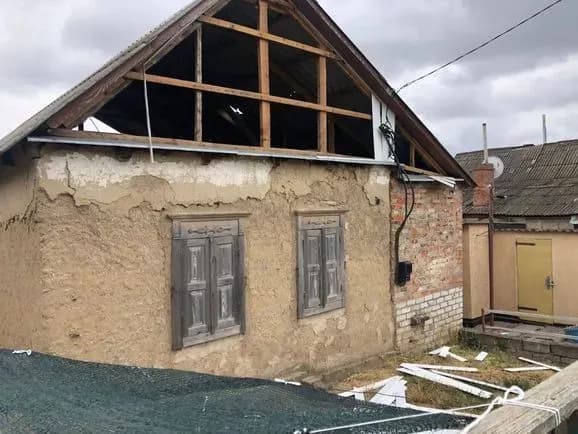 rosiyska-armiya-vdarila-po-nikopolyu-z-vazhkoyi-artileriyi-ova