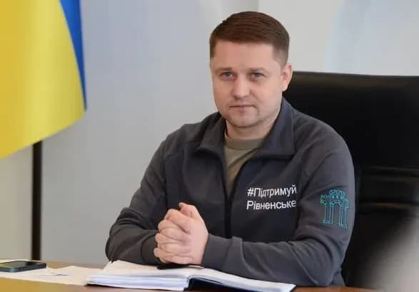 sud-pozbaviv-mera-rivnogo-prava-obiymati-posadu-vprodovzh-roku-tretyak-nazvav-tse-znuschannyam-iz-zakonu