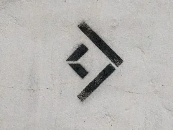 rosiyani-vstanovlyuyut-shpigunski-programi-na-telefoni-ukrayintsiv-tsentr-sprotivu