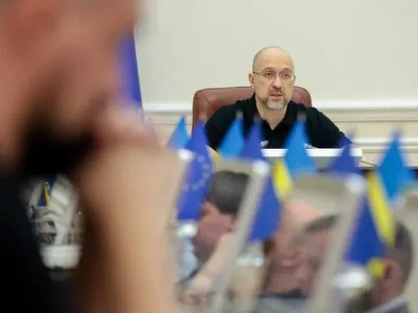 ukrayina-vitrachaye-milyardi-na-bezpeku-ta-oboronu-sotsialni-programi-ta-pidtrimku-regioniv-shmigal