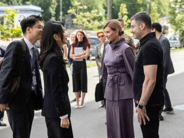 olena-zelenska-obgovorila-z-pershoyu-ledi-pivdennoyi-koreyi-pitannya-zakhistu-ukrayinskoyi-kulturnoyi-spadschini-pid-chas-viyni