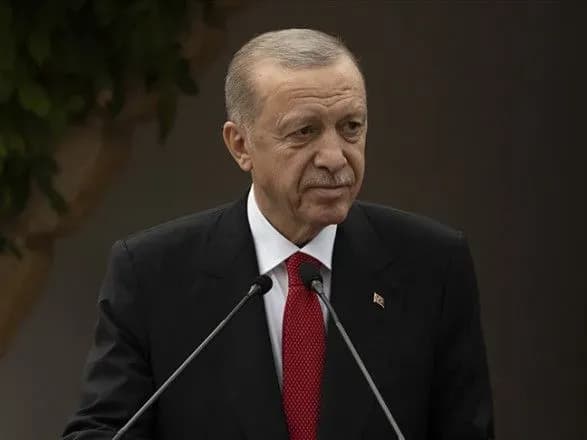 erdogan-vislovivsya-pro-zernovu-ugodu-vvazhaye-scho-putin-khoche-yiyi-prodovzhennya-anonsuvav-obgovorennya-u-serpni