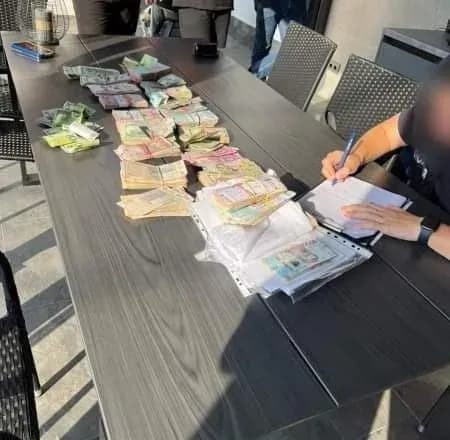 7000-dolariv-za-dozvil-na-spil-zelenikh-nasadzhen-u-misti-vikrito-odeskogo-deputata