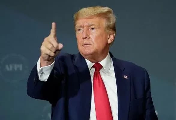 sud-u-spravi-pro-sekretni-dokumenti-trampa-priznacheniy-na-traven-2024-roku