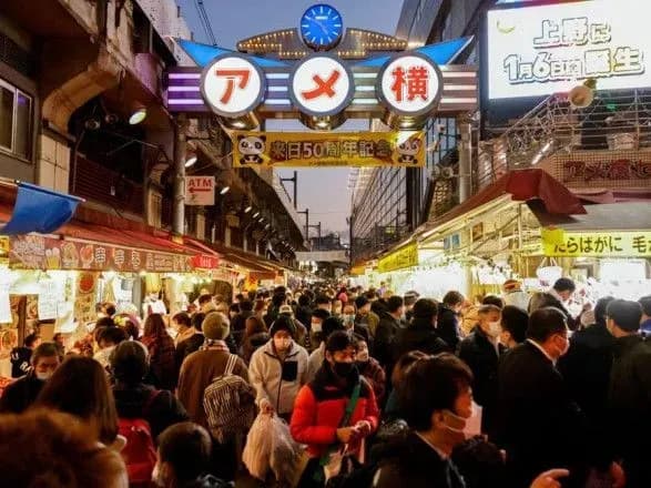 u-yaponiyi-skorochuyetsya-naselennya-a-kilkist-inozemtsiv-rekordno-zrostaye