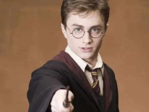 31-lipnya-den-narodzhennya-garri-pottera-den-afrikanskoyi-zhinki