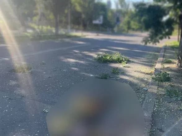 vorozhiy-udar-po-khersonu-odna-lyudina-zaginula-chotirokh-dopravili-v-likarnyu-mva